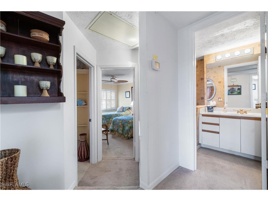 2206 Anchorage Lane #D Naples FL 34104 224104539 image16