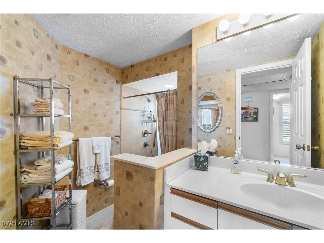 2206 Anchorage Lane #D Naples FL 34104 224104539 image17