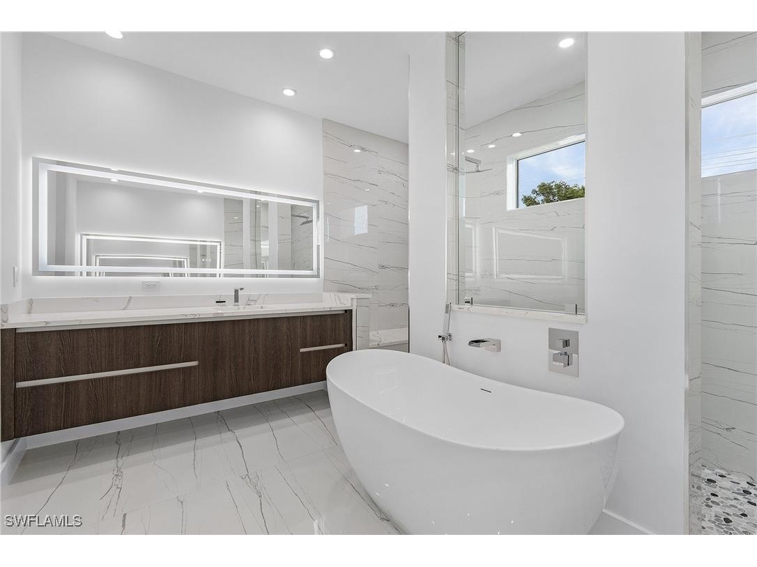 2207 SW 32nd Street Cape Coral FL 33914 224077584 image26