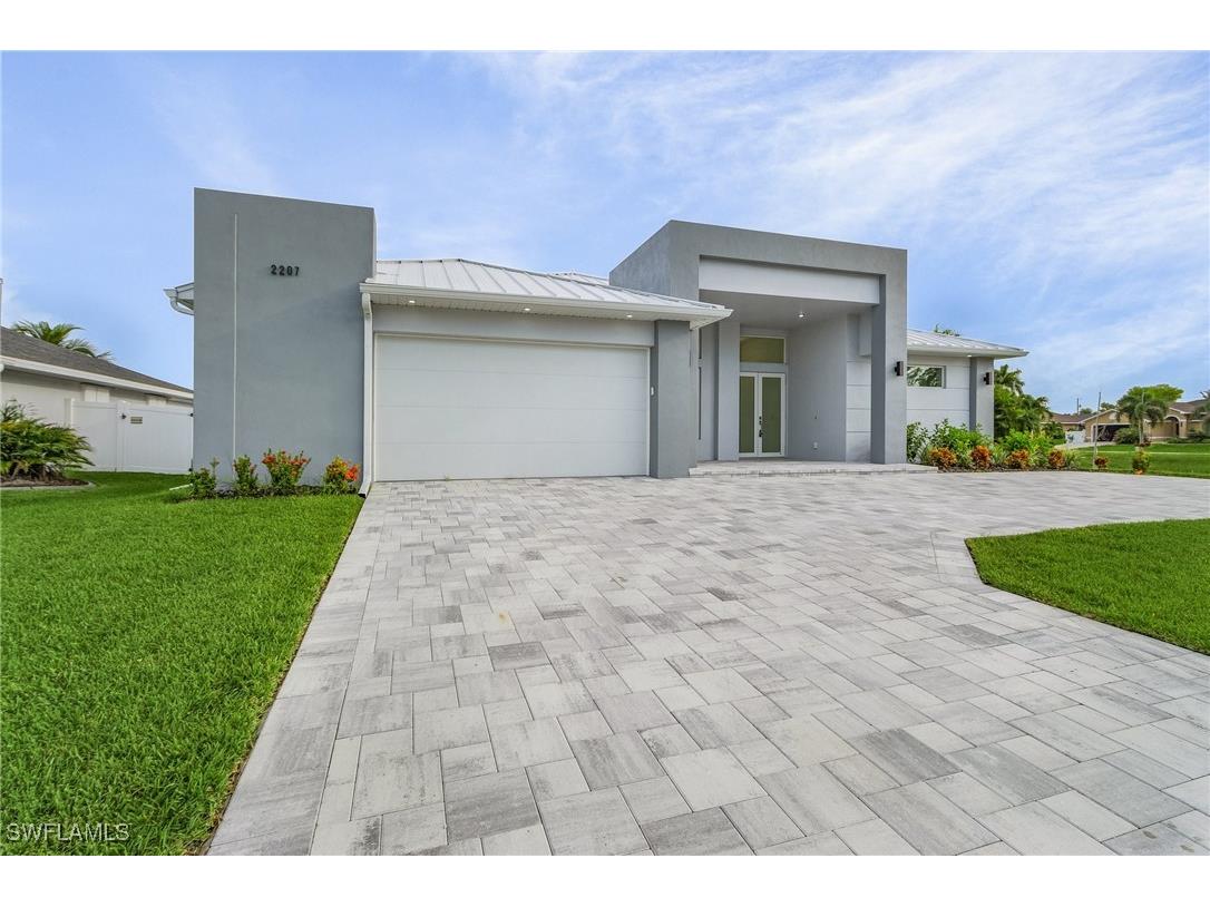 2207 SW 32nd Street Cape Coral FL 33914 224077584 image3