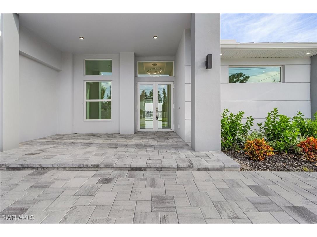 2207 SW 32nd Street Cape Coral FL 33914 224077584 image4