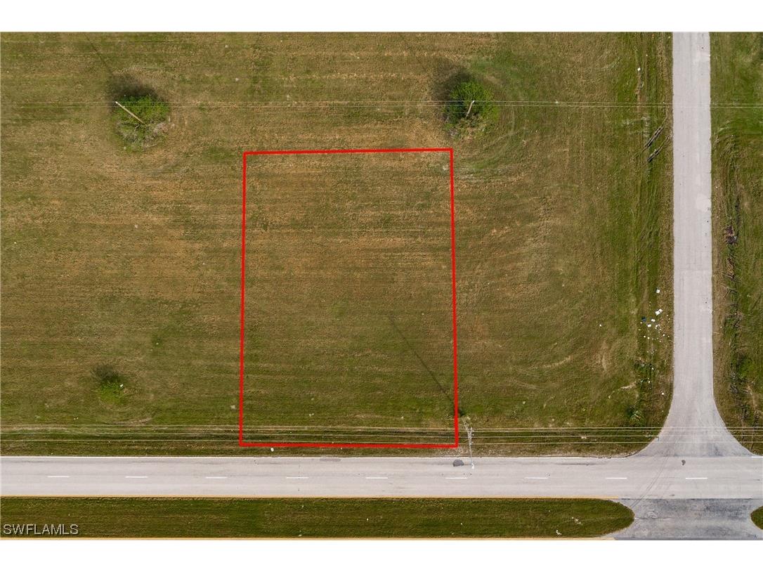 2211 Diplomat E Cape Coral FL 33909 224002765 image1