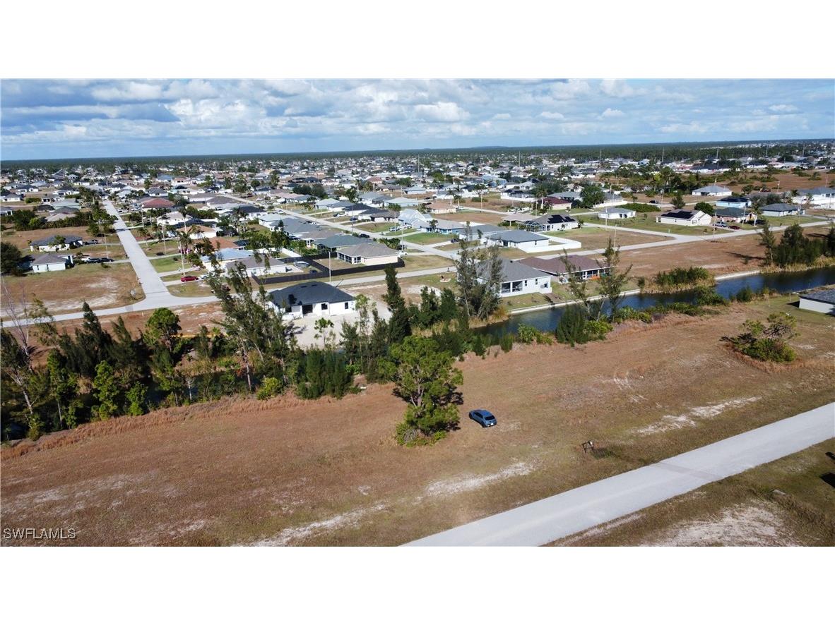 2211 NW 20th Terrace Cape Coral FL 33993 225002819 image4