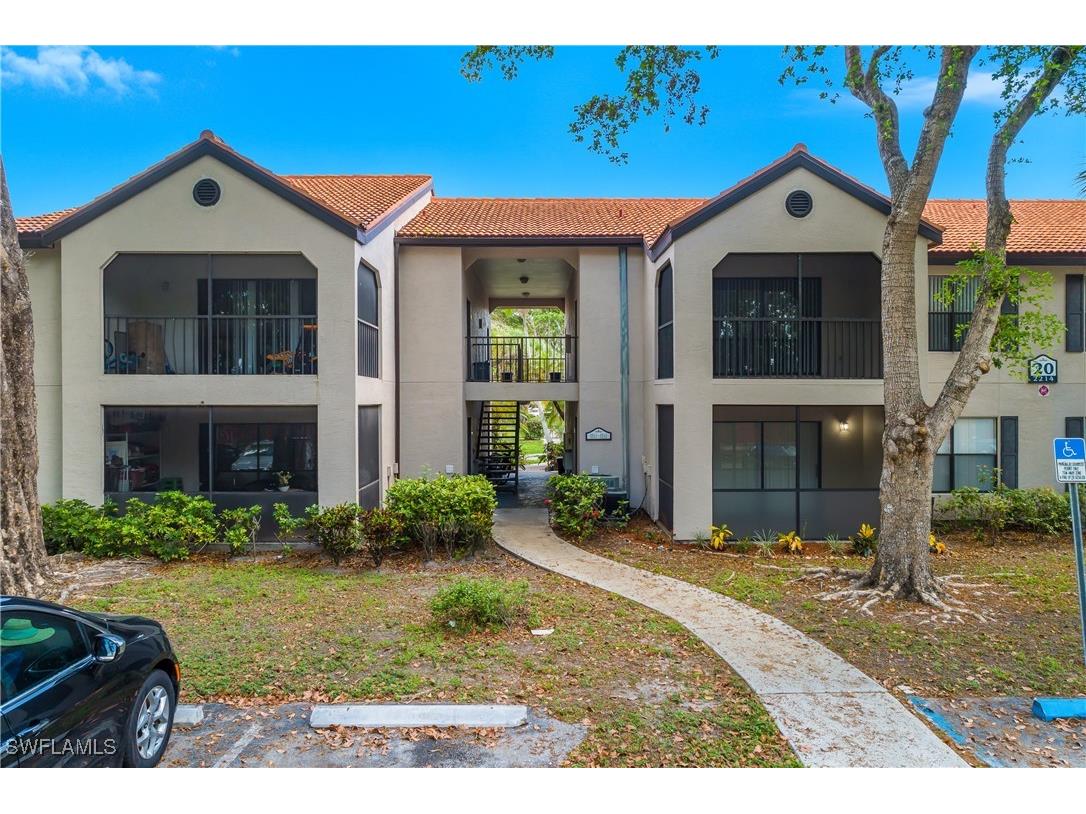 2214 Arbour Walk Circle #2022 Naples FL 34109 225053583 image1