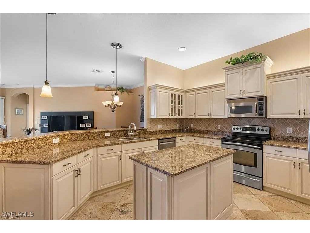 22163 Isola Verdi Way Estero FL 33928 225033262 image4