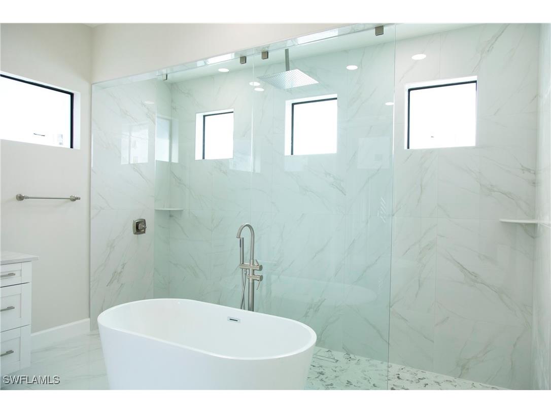 2217 NE 15th Terrace Cape Coral FL 33909 225015884 image28