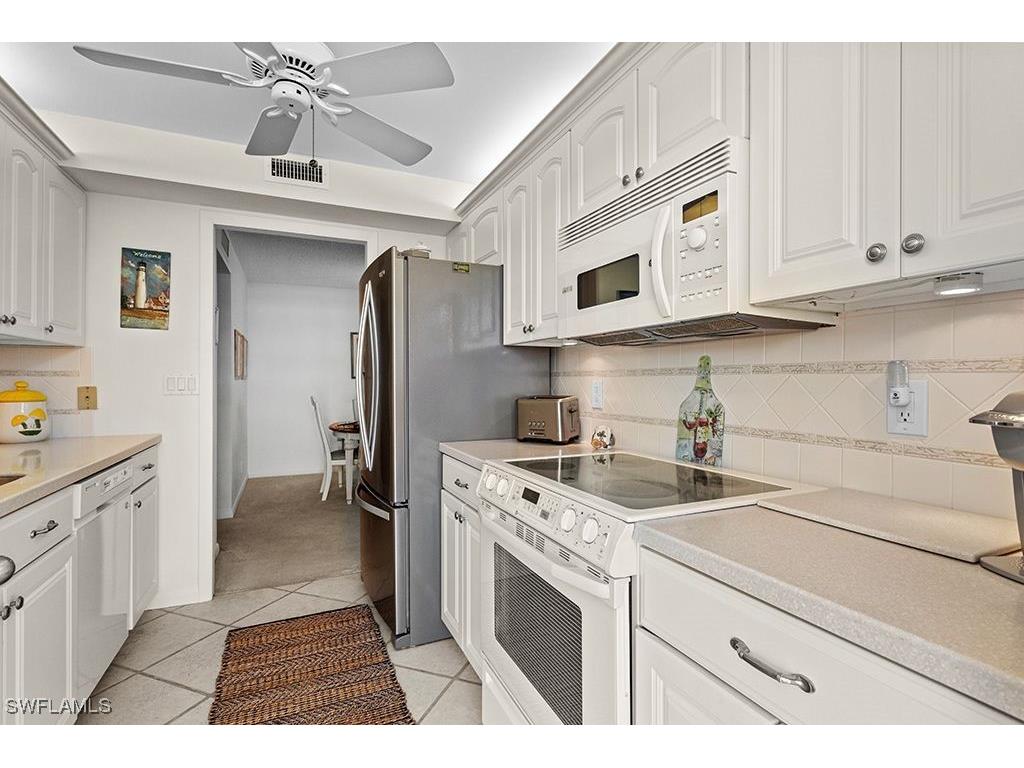 222 Harbour Drive #314 Naples FL 34103 224084678 image10