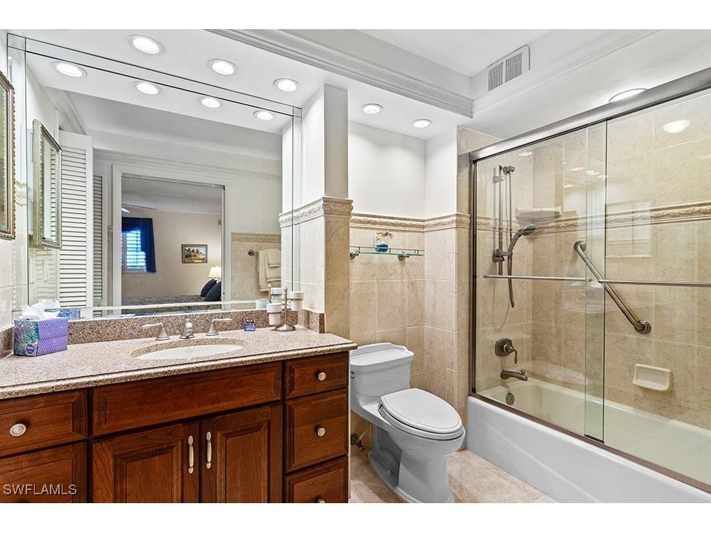 222 Harbour Drive #314 Naples FL 34103 224084678 image15