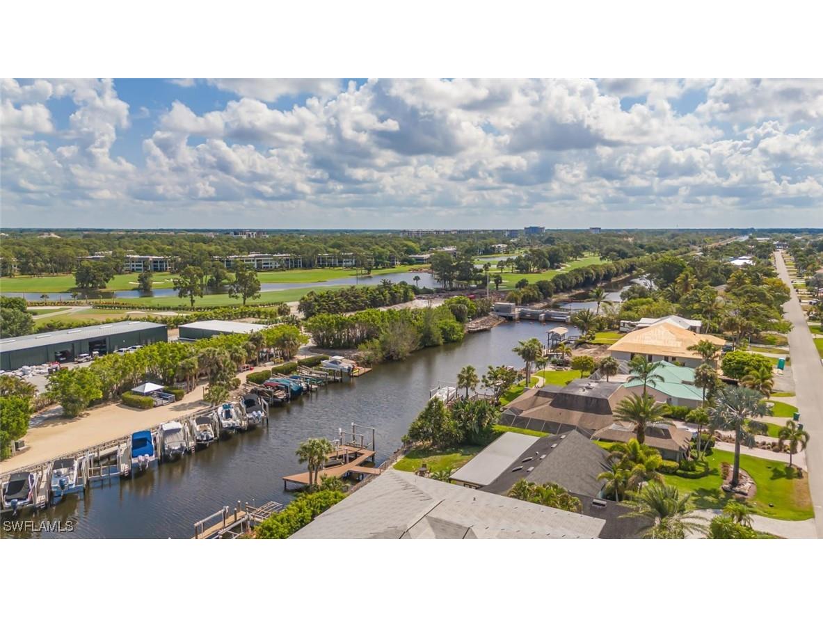 2232 Longboat Drive Naples FL 34104 225044584 image40