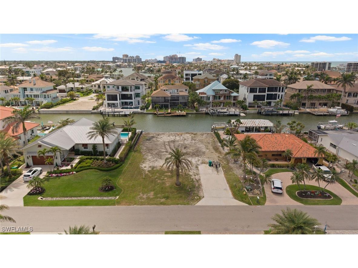 224 Heron Avenue Naples FL 34108 225034918 image1