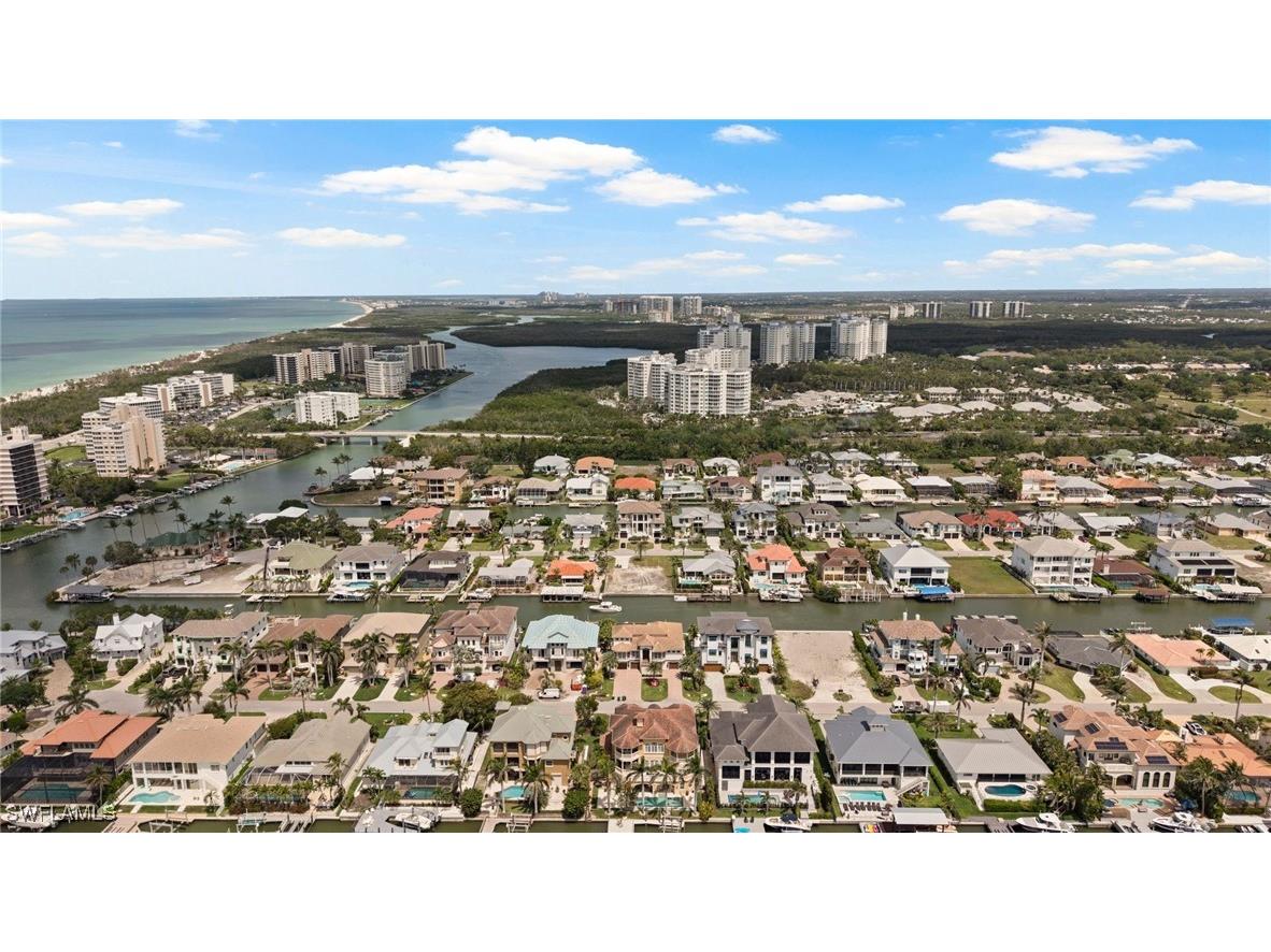 224 Heron Avenue Naples FL 34108 225034918 image8