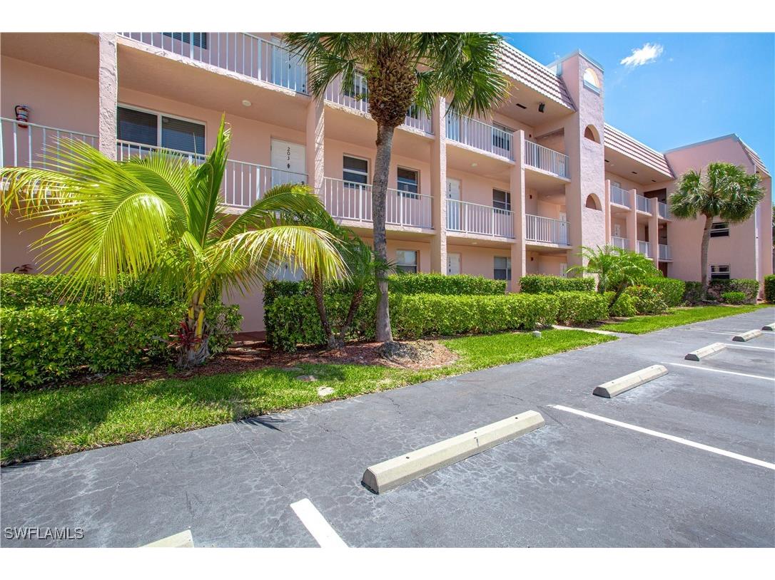 225 Turtle Lake Court #106 Naples FL 34105 225053494 image4