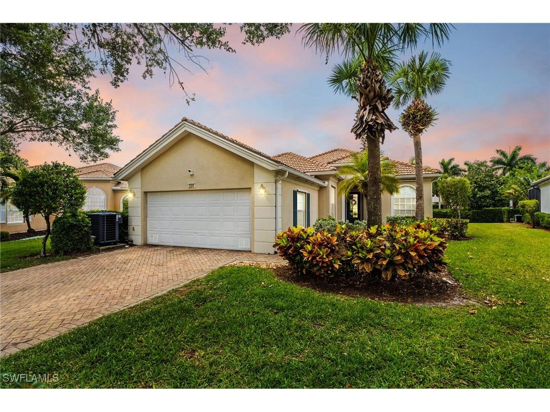 2282 Heydon Circle W Naples FL 34120 225040405 image1