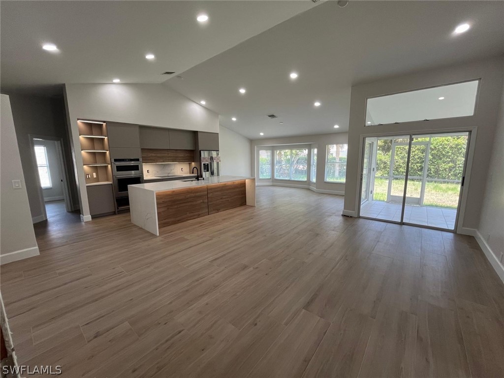 2285 River Reach Drive Naples FL 34104 224047609 image1