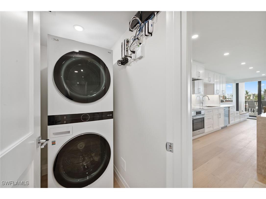 2318 Gulf Shore Boulevard N #510 Naples FL 34103 224100610 image23