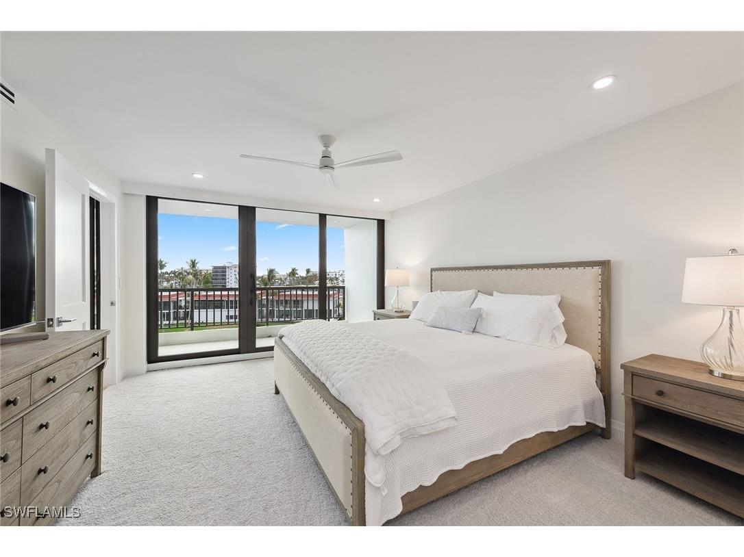 2318 Gulf Shore Boulevard N #510 Naples FL 34103 224100610 image3