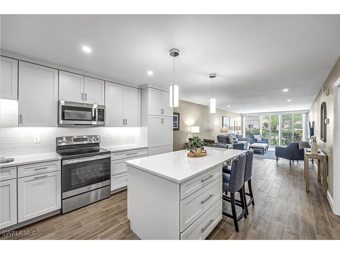 232 Banyan Boulevard #232 Naples FL 34102 225046392 image1