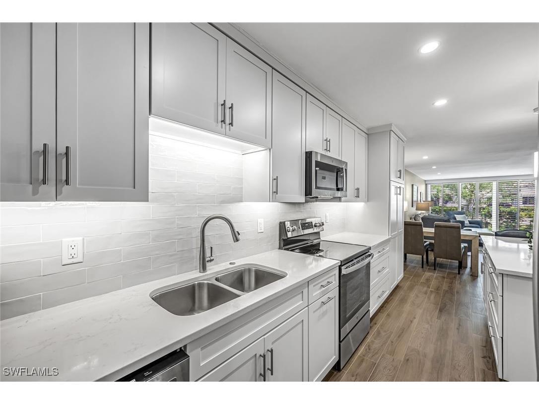 232 Banyan Boulevard #232 Naples FL 34102 225046392 image5