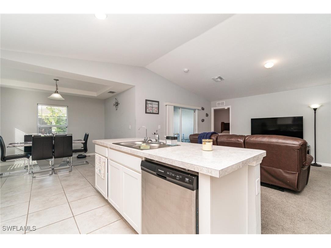 2323 NE 35th Lane Cape Coral FL 33909 224092658 image12