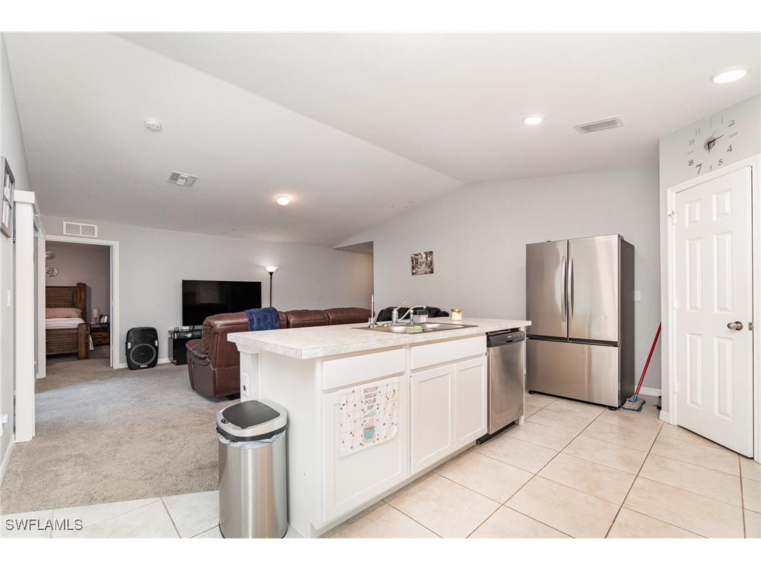 2323 NE 35th Lane Cape Coral FL 33909 224092658 image13