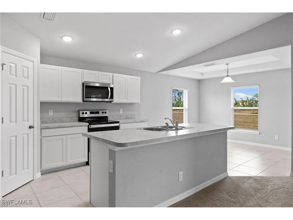 2323 NE 35th Lane Cape Coral FL 33909 224092658 image3