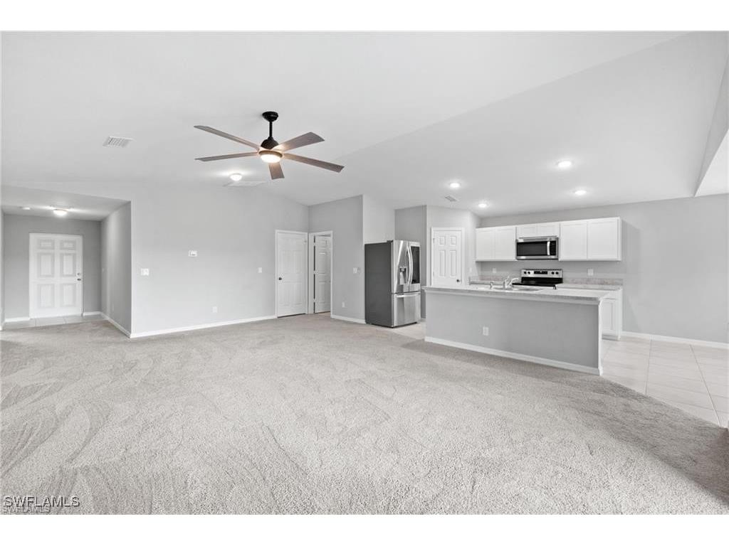 2323 NE 35th Lane Cape Coral FL 33909 224092658 image4