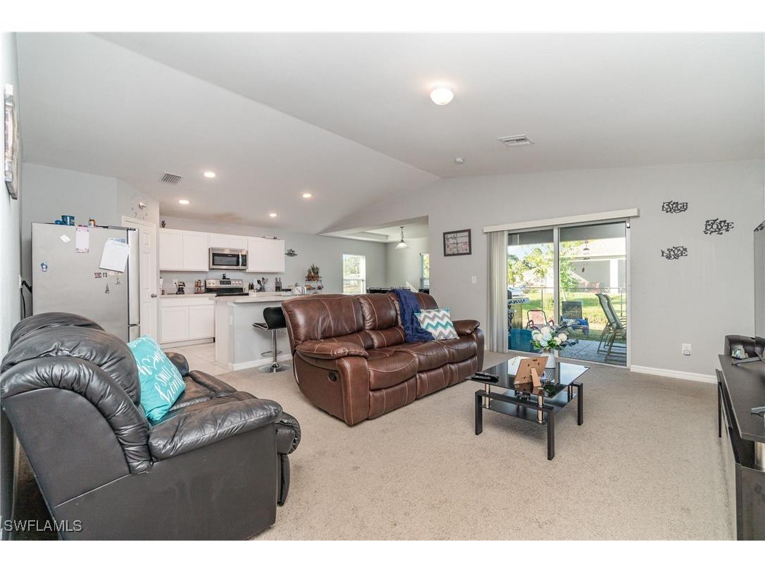 2323 NE 35th Lane Cape Coral FL 33909 224092658 image8