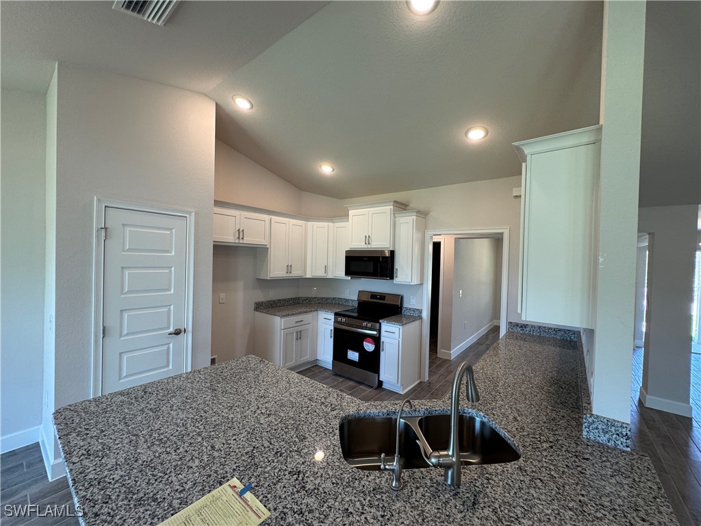 2324 Jacaranda Parkway W Cape Coral FL 33993 224085683 image13