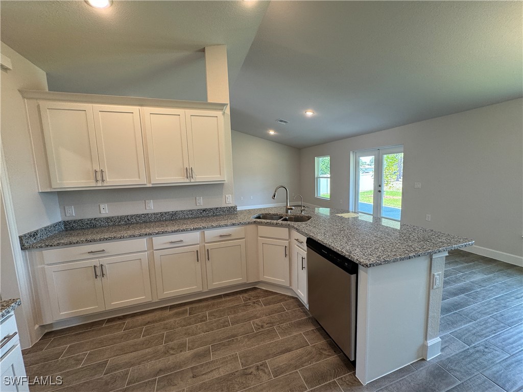 2324 Jacaranda Parkway W Cape Coral FL 33993 224085683 image14