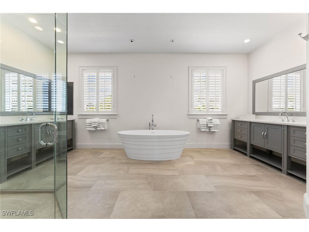 2325 Lantern Lane Naples FL 34102 225034720 image33