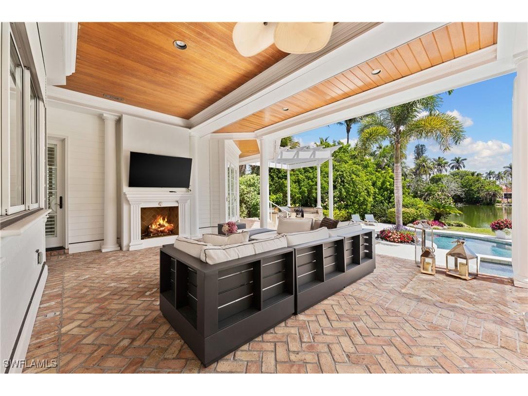 2325 Lantern Lane Naples FL 34102 225034720 image42