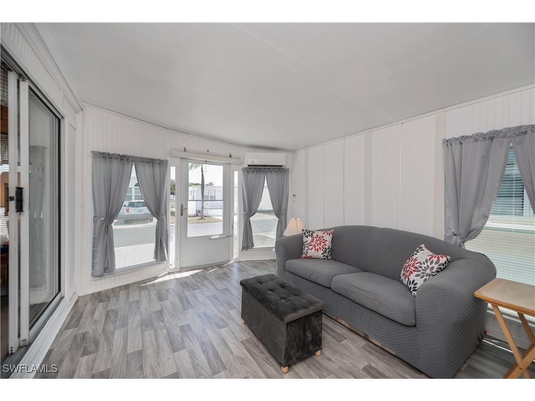 233 Caravan Circle North Fort Myers FL 33903 225035967 image2