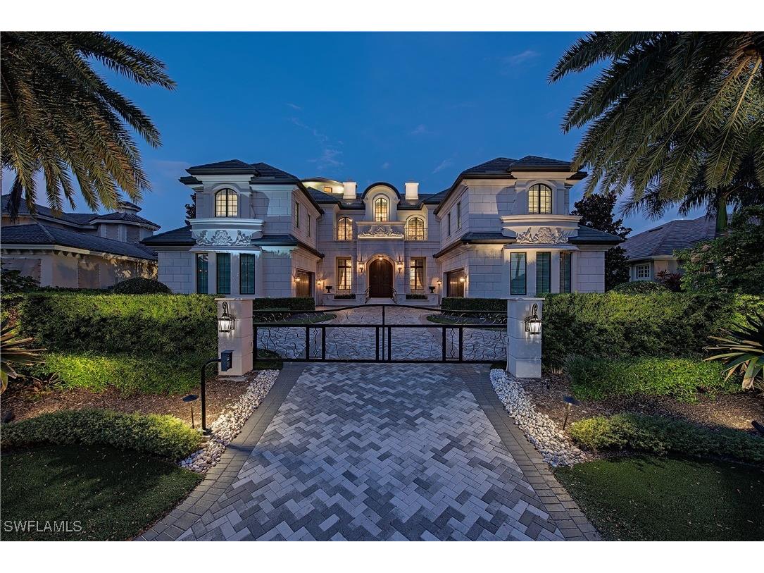 233 Mermaids Bight Naples FL 34103 225018455 image2