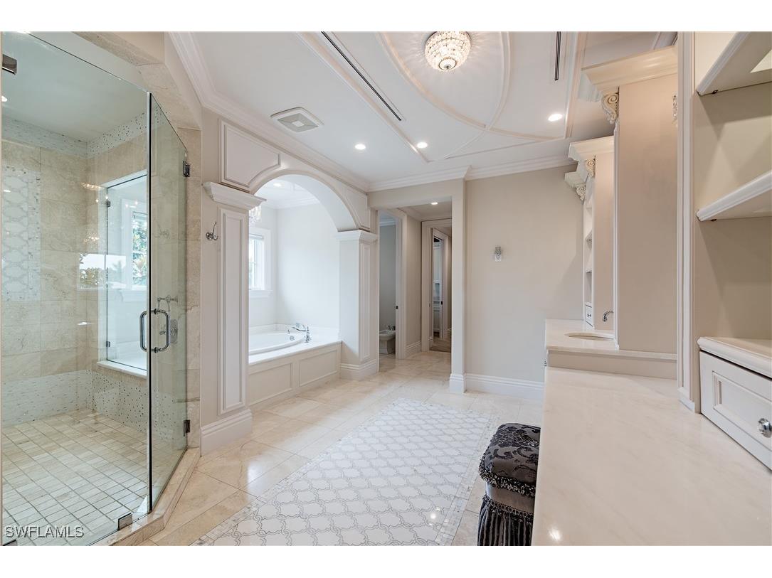 233 Mermaids Bight Naples FL 34103 225018455 image26