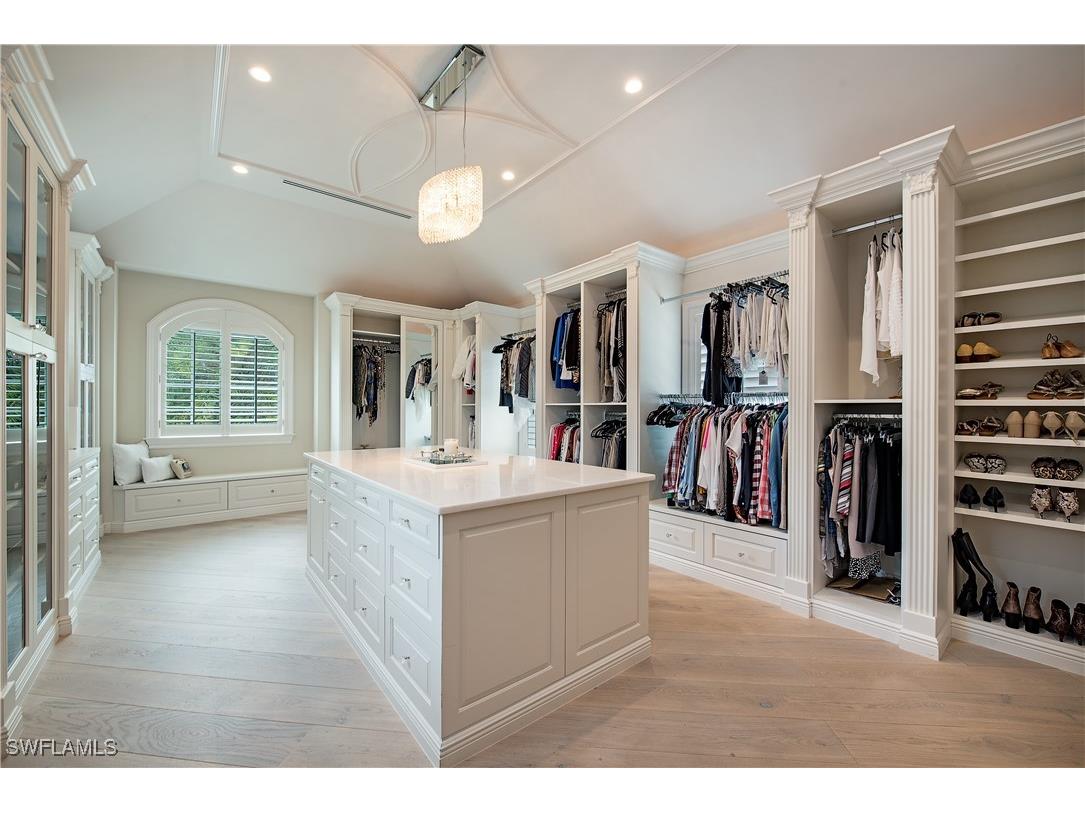 233 Mermaids Bight Naples FL 34103 225018455 image28