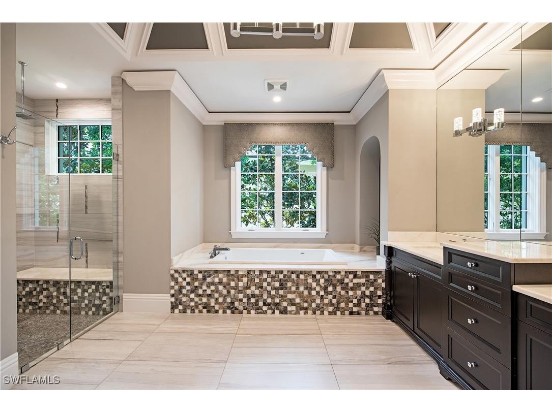 233 Mermaids Bight Naples FL 34103 225018455 image31