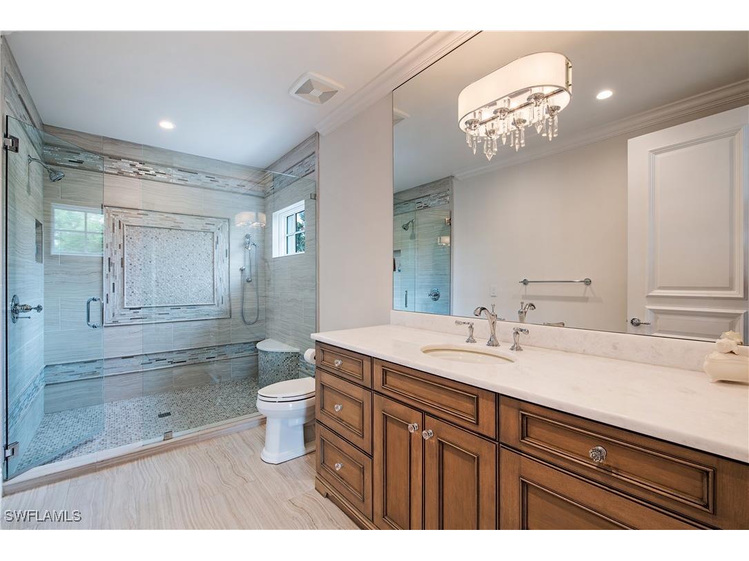 233 Mermaids Bight Naples FL 34103 225018455 image36