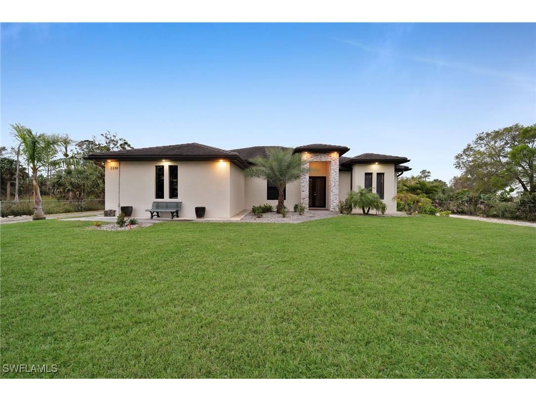 2330 6th Avenue NE Naples FL 34120 225011136 image1