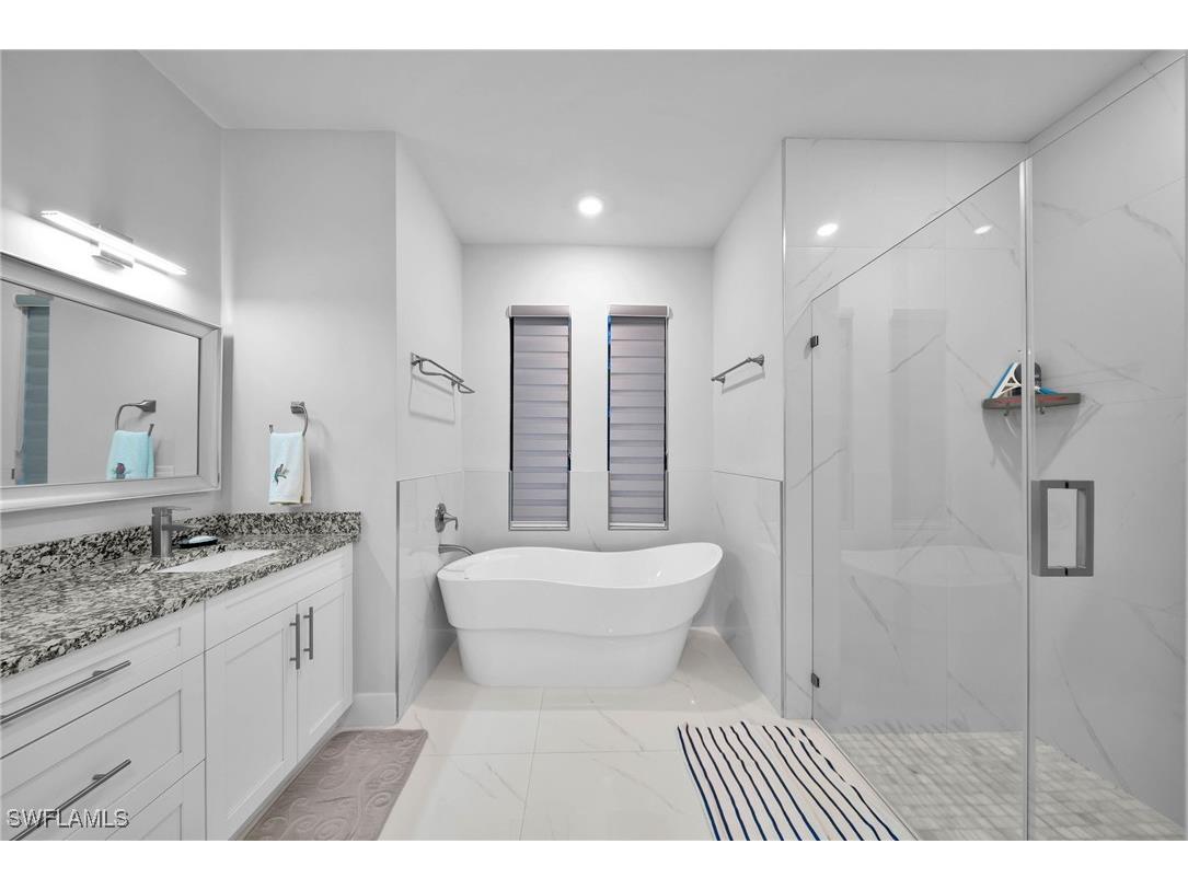 2330 6th Avenue NE Naples FL 34120 225011136 image22