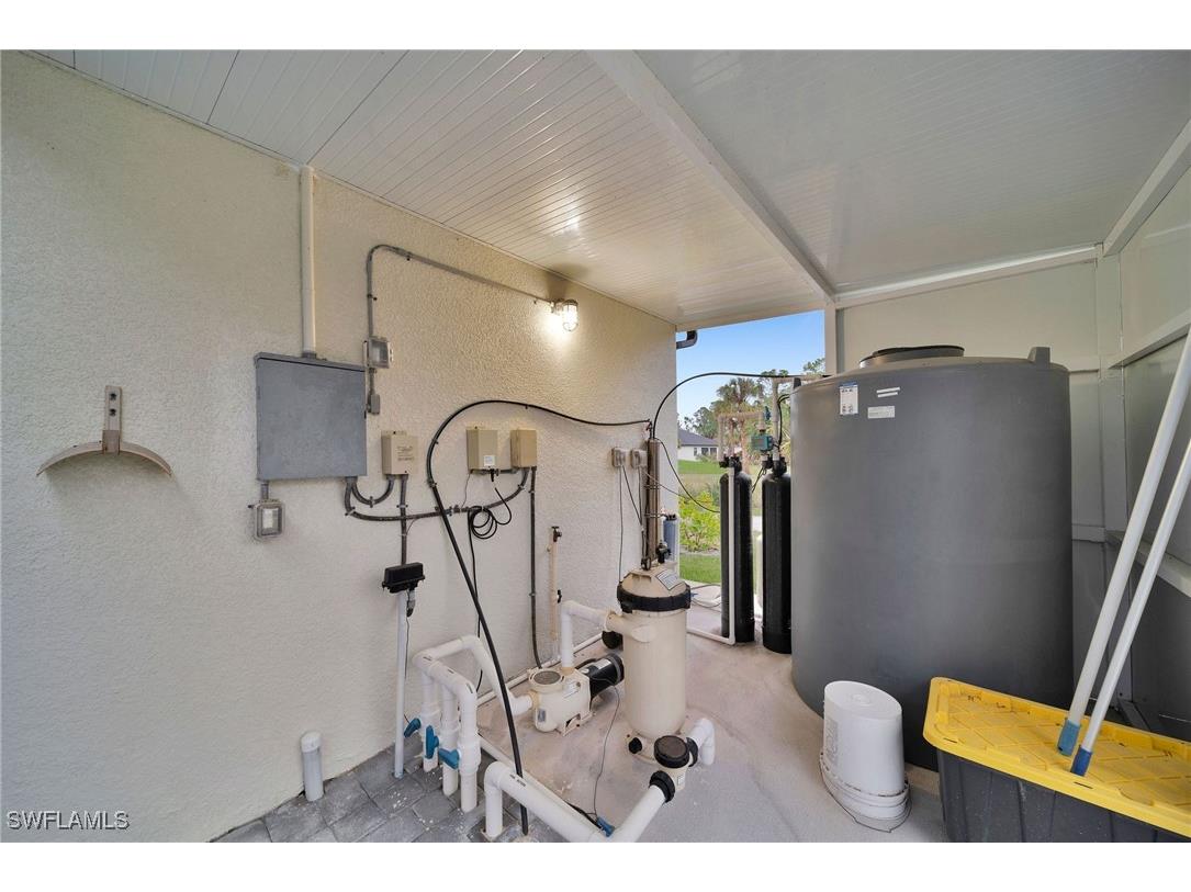 2330 6th Avenue NE Naples FL 34120 225011136 image33