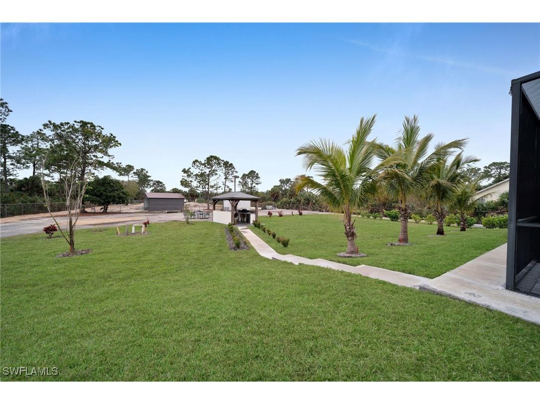 2330 6th Avenue NE Naples FL 34120 225011136 image4