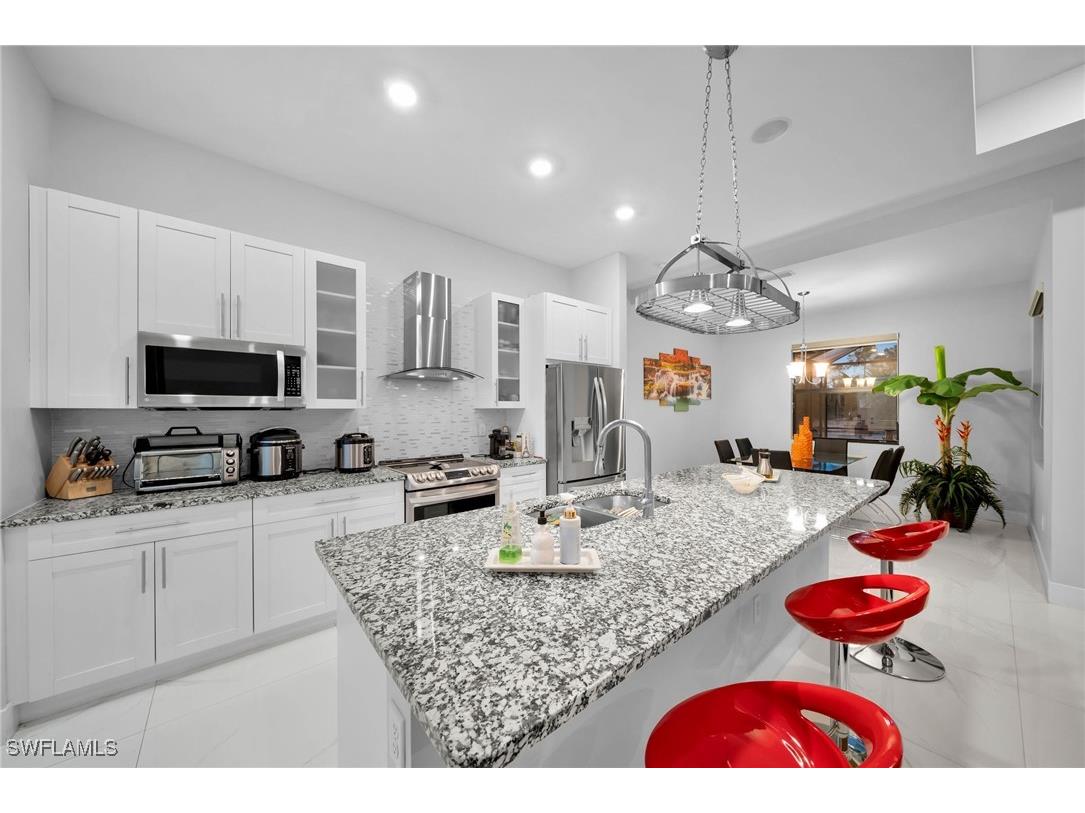 2330 6th Avenue NE Naples FL 34120 225011136 image9