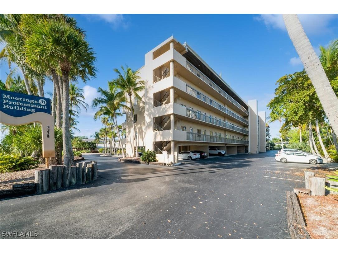 2335 Tamiami Trail N #408 Naples FL 34103 224026260 image1