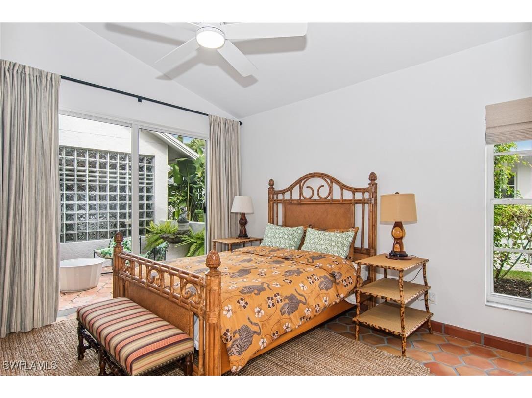 234 Edgemere Way E Naples FL 34105 225038074 image15