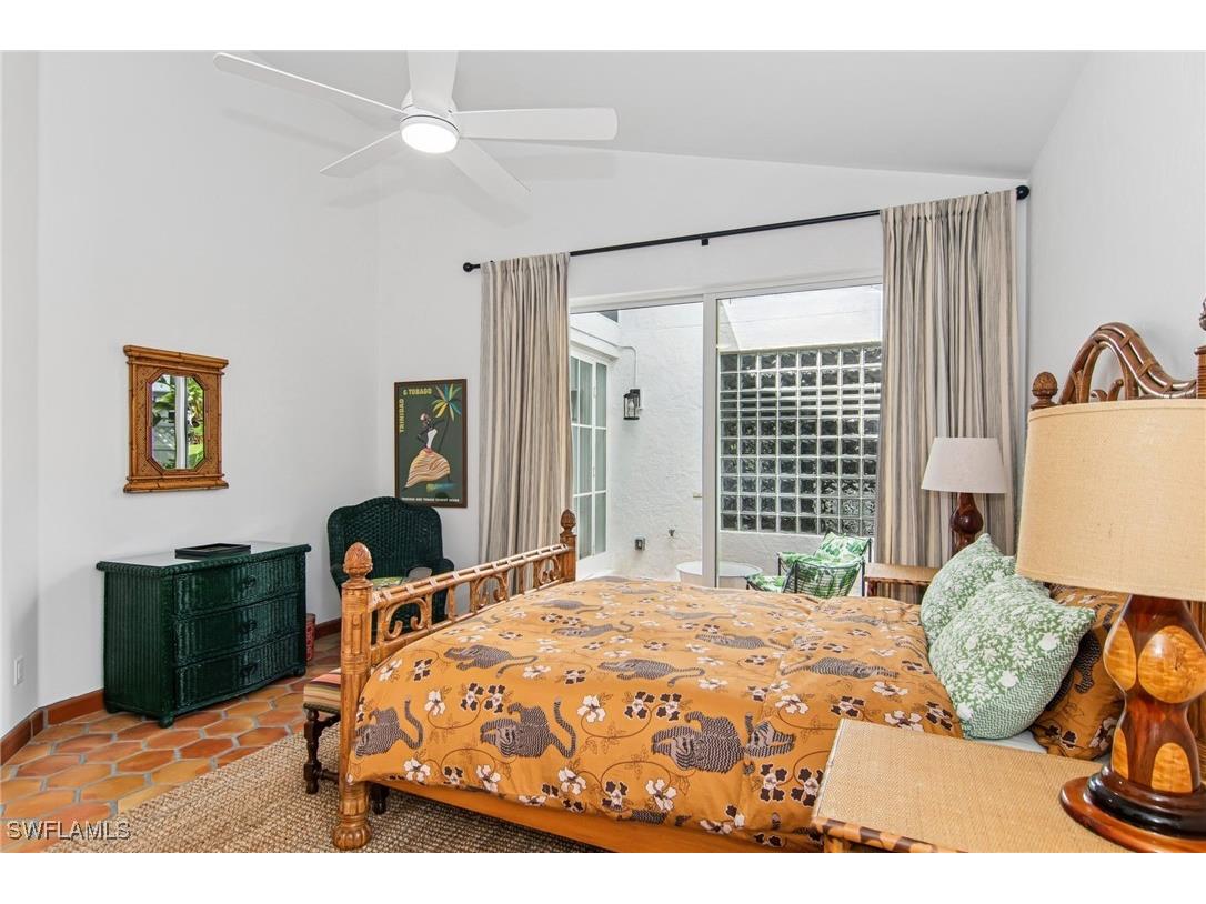 234 Edgemere Way E Naples FL 34105 225038074 image26