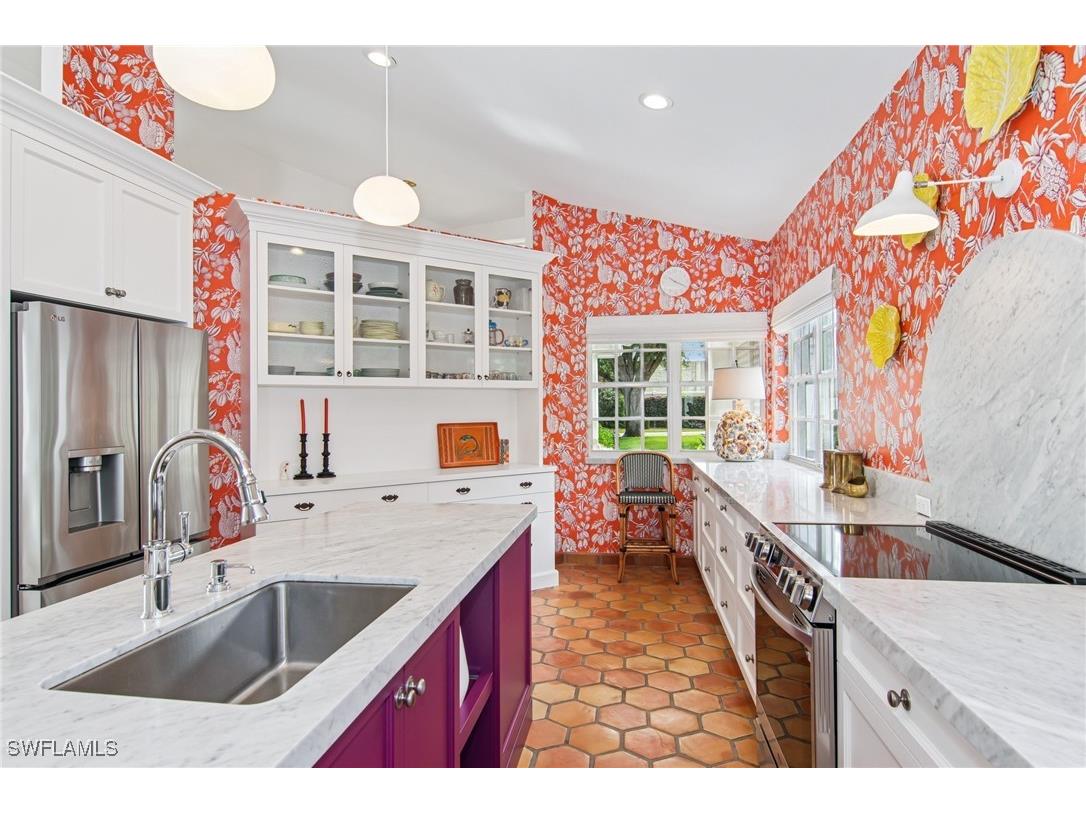 234 Edgemere Way E Naples FL 34105 225038074 image3