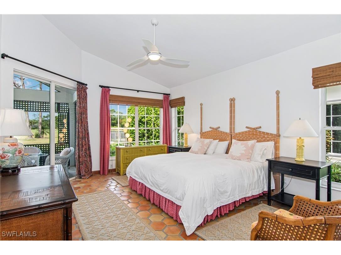 234 Edgemere Way E Naples FL 34105 225038074 image7