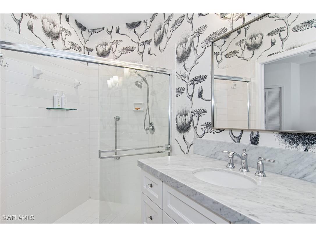 234 Edgemere Way E Naples FL 34105 225038074 image8