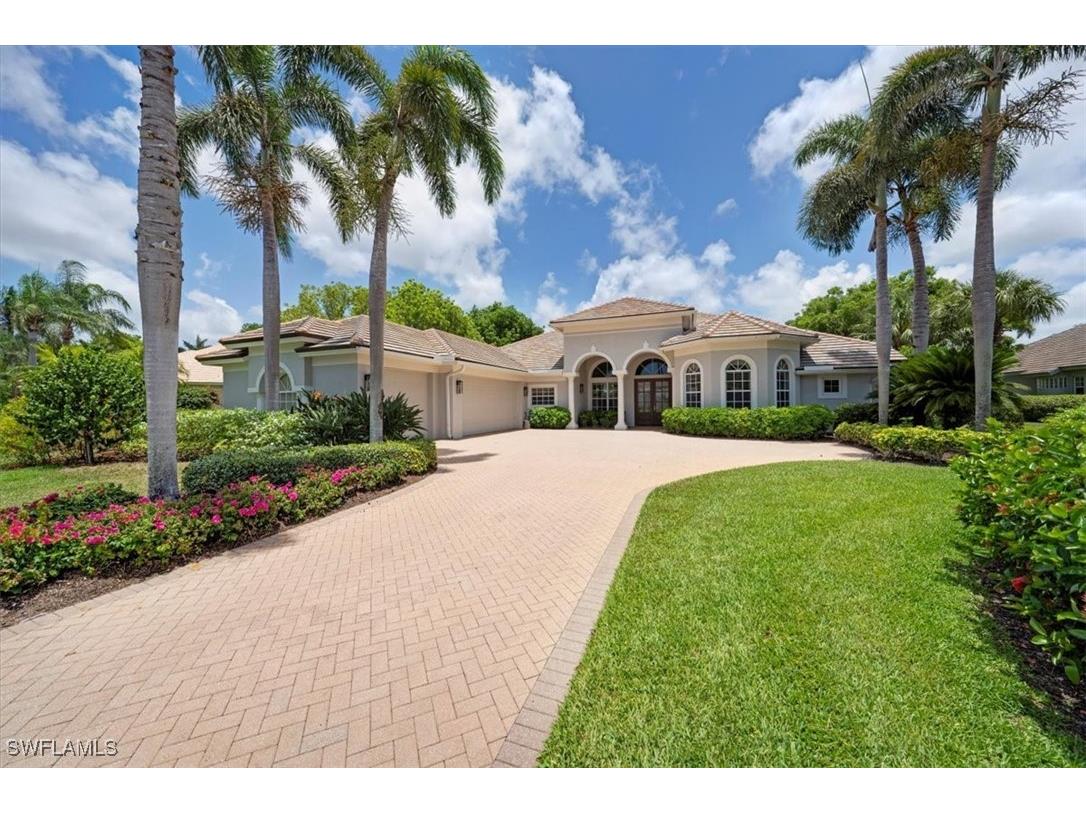 2366 Alexander Palm Drive Naples FL 34105 225049987 image1