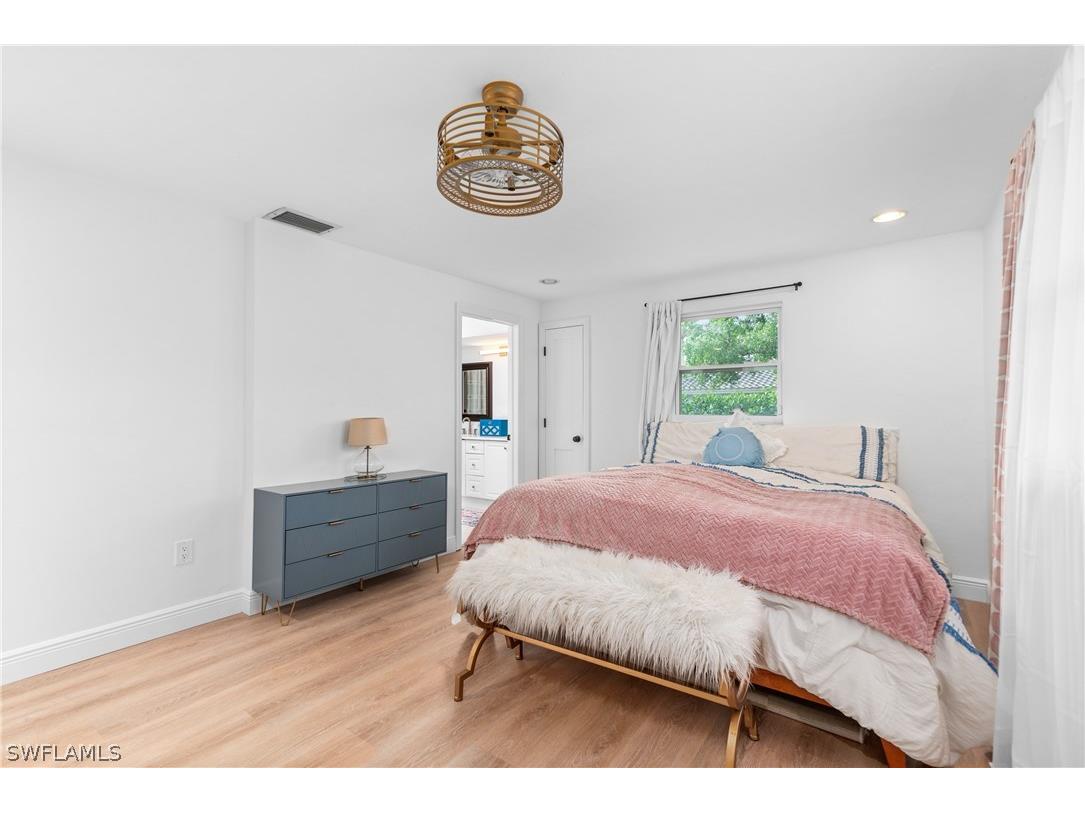 237 Burning Tree Drive Naples FL 34105 224028357 image15